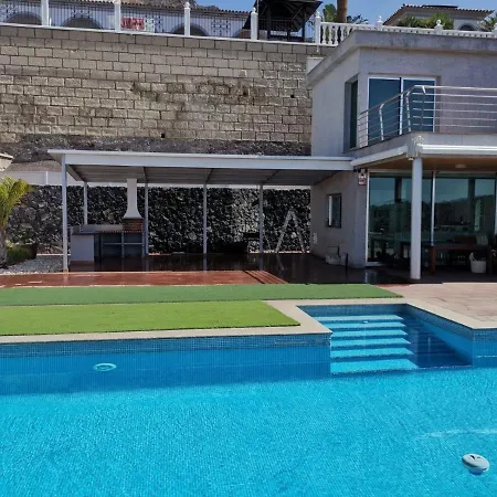 Josefina Villa Costa Adeje (Tenerife)